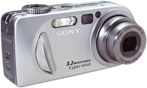 3,2-мегапикселова цифрова камера Sony DSCP8 Cyber-shot с 3-кратно оптично увеличение